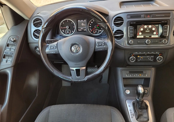 Volkswagen Tiguan cena 59800 przebieg: 140000, rok produkcji 2013 z Drezdenko małe 704